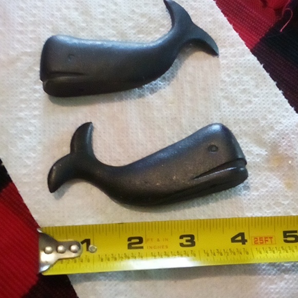 Whales of cast iron circa 1950 New Bedford Massachusetts 4.5" pair - Picture 3 of 7